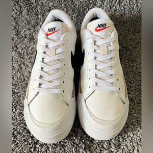 Nike Court Legacy Lift Women’s size 7.4